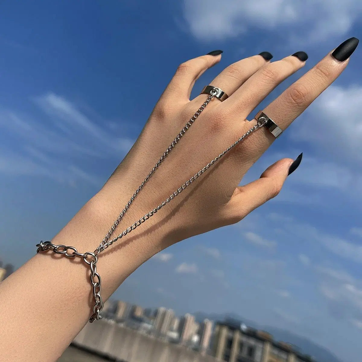 The Kinetic Hand Veil